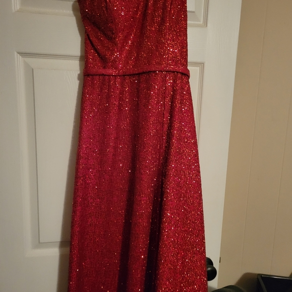 Prom Dress - Picture 2 of 5